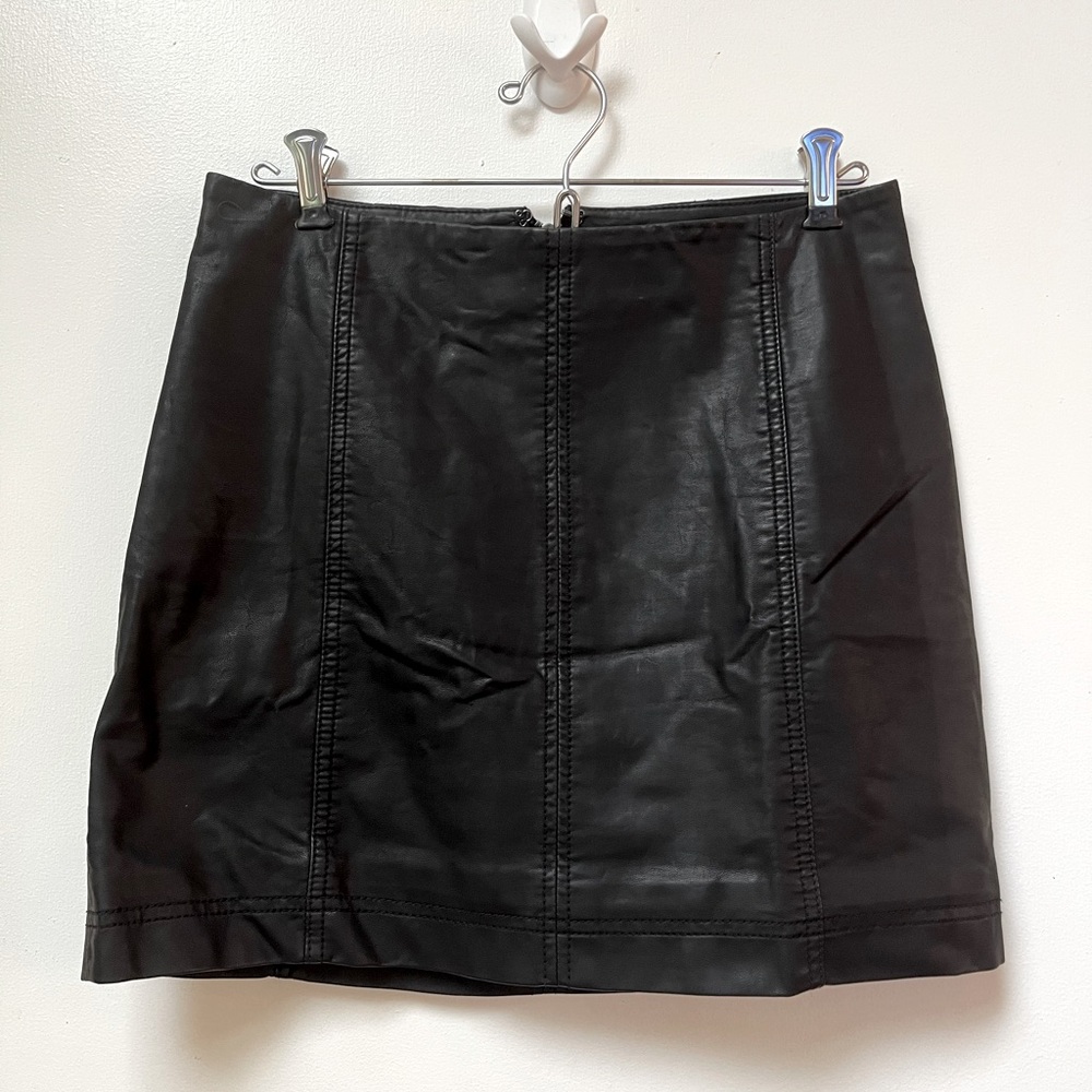 Free People Modern Femme Vegan Leather Skirt Black Noir Mini Lined Zip Woman 4